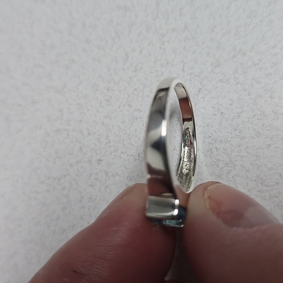 Vintage Sterling Silver ring with blue emerald cut stone size 7 - Picture 16 of 16